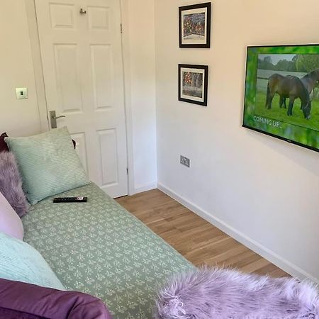 Renovated Miner'S Cottage - Family & Dog Friendly Abertillery Exterior photo